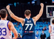 雷速体育-东契奇回归赛场，高光表现首场状态亮眼，西班牙队观众沸腾！的简单介绍